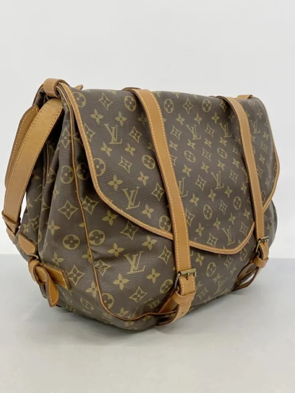 Authentic Louis Vuitton Saumur 43 large messenger crossbody bag